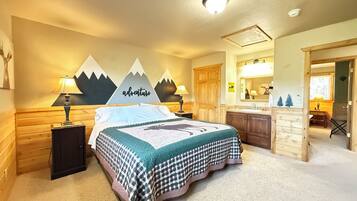 6 bedrooms, desk, iron/ironing board, free WiFi