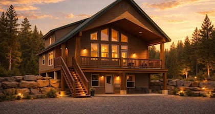 TANGLEWOOD LODGE HOT TUB GRATIS WIFI-GRILL FEUERGRUBE 35MIN ZU YNP BBALL & VOLLEY BALL COURTS