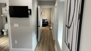 1 chambre, fer et planche à repasser, Wi-Fi gratuit, draps fournis