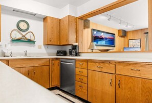 Interior - RMR: Wind River 4 Condo in Teton Village (Teton Village)