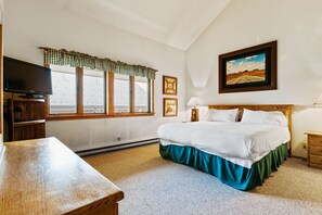4 chambres, fer et planche à repasser, Wi-Fi gratuit, draps fournis