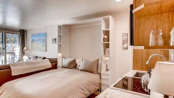 Acceso a internet y ropa de cama