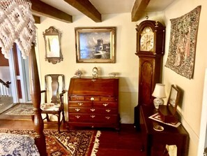 5 habitaciones, escritorio, tabla de planchar con plancha y wifi gratis 