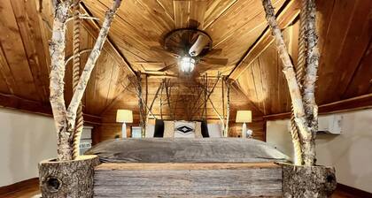 Cedar Springs Cabin: Custom, Unique Experience
