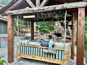 Property grounds - Cedar Springs Cabin I Putting Green + Hot Tub (Hot Springs)