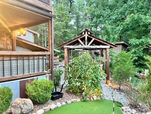 Property grounds - Cedar Springs Cabin I Putting Green + Hot Tub (Hot Springs)