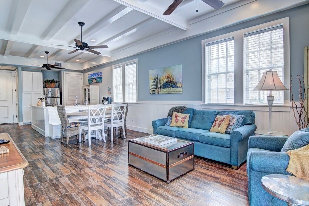 Sunny, 1st floor, Pet-Friendly Condo w/ Accesss to Cinnamon Shore Amenities