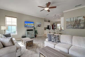 Smart-TV, DVD-Player, Bücher, Videothek