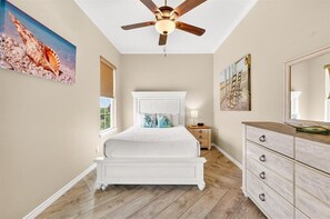 3 Schlafzimmer, Bügeleisen/Bügelbrett, Internetzugang, Bettwäsche