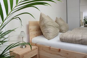 3 quartos, ferros/tábuas de passar roupa, Wi-Fi, roupa de cama