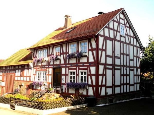 Esterni