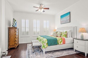 3 bedrooms, iron/ironing board, internet, bed sheets - Beachy, Pet-Friendly Home w/ Fenced Yard & Access to Resort-Style Amenities (Port Aransas)