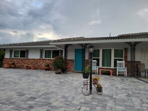 Esterni