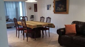 Unclassified image, 3 of 17, button - Private family home minutes from Siesta Key & Turtle Beaches (Sarasota)