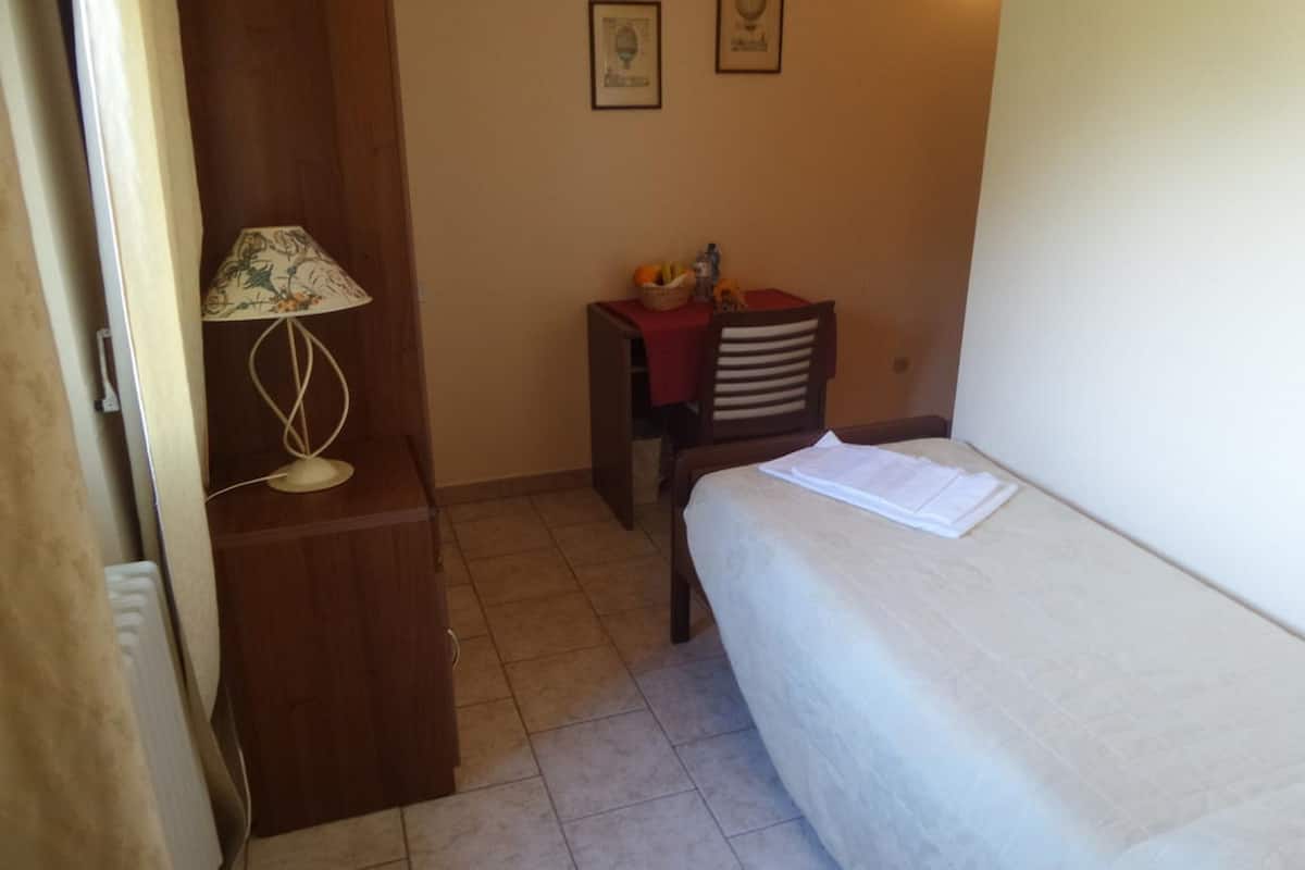 Desk, free WiFi, bed sheets