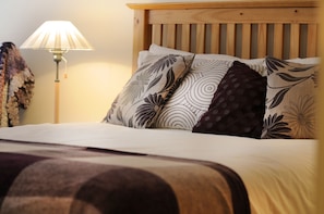 3 bedrooms, iron/ironing board, travel cot, free WiFi