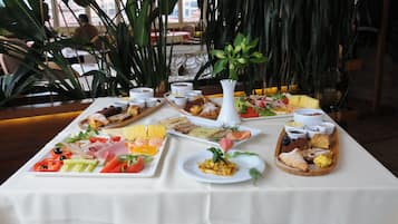 Free continental breakfast
