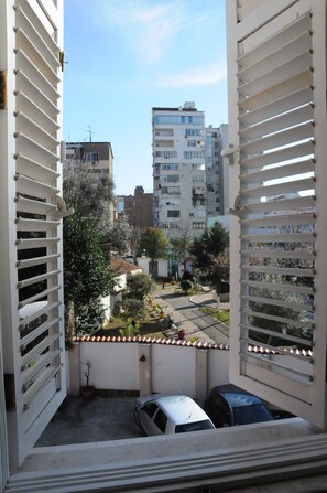 Balcony view - Hotel Boutique Restorant GLORIA (Tirana)