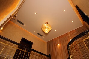 Front of property - Hotel Boutique Restorant GLORIA (Tirana)