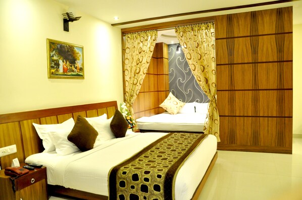 Premium bedding, minibar, in-room safe, desk - M Square Premier, a unit of BK Castles (Jabalpur)