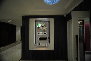 مطعم