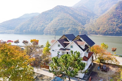 Muju Observatory Pension