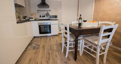 DiladdArno Holiday Home, cozy and bright apartment in Florence.