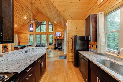 Radiance-Luxury Private Cabin w Infrared Sauna and 6 ft. 2 Person  Jacuzzi Spa