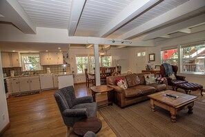 TV, fireplace, DVD player