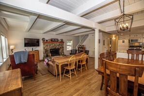 TV, fireplace, DVD player