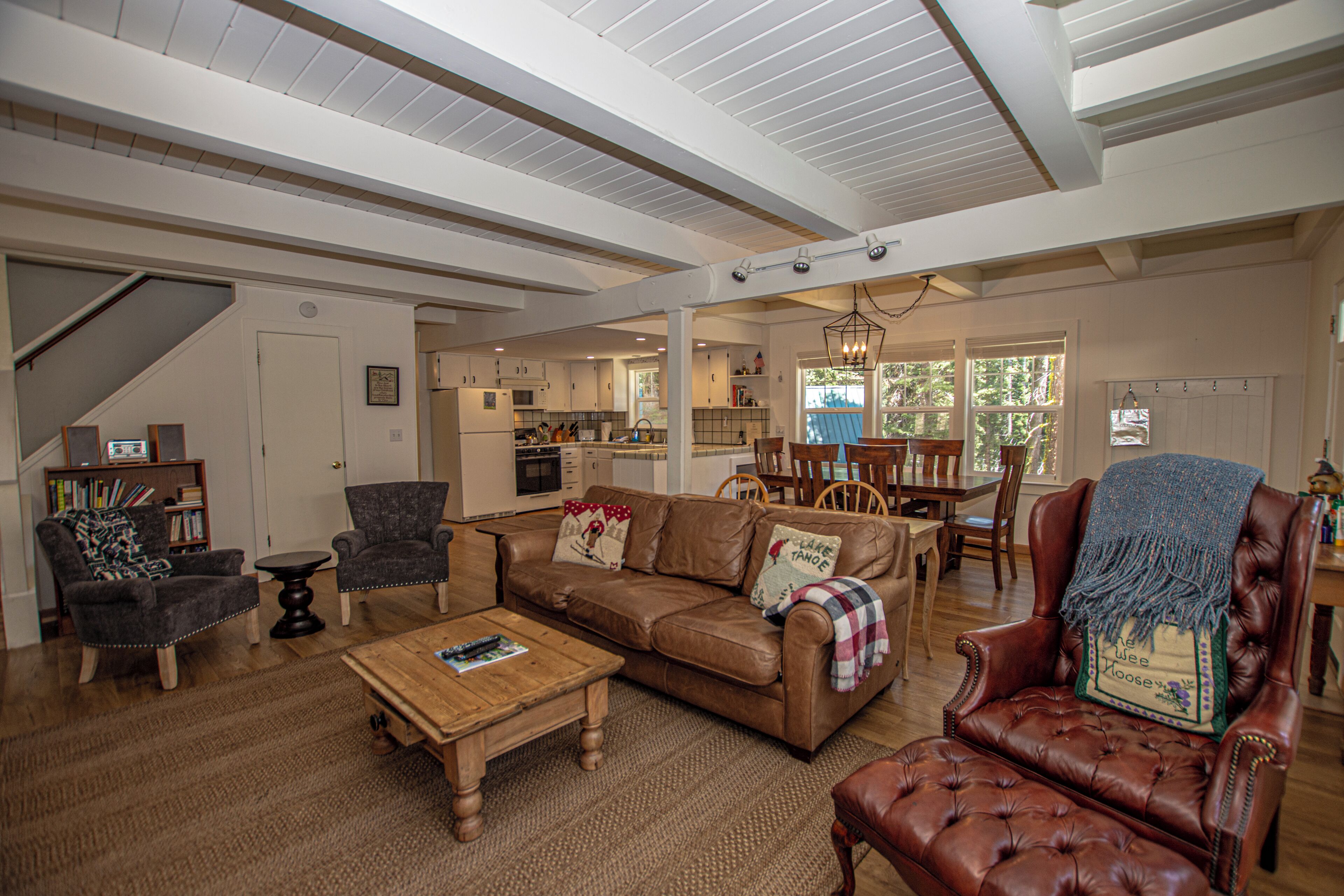 TV, fireplace, DVD player