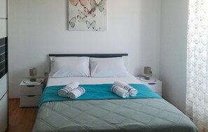 1 camera, Wi-Fi gratuito, lenzuola