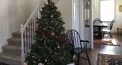 Hollyhock House in Spring City