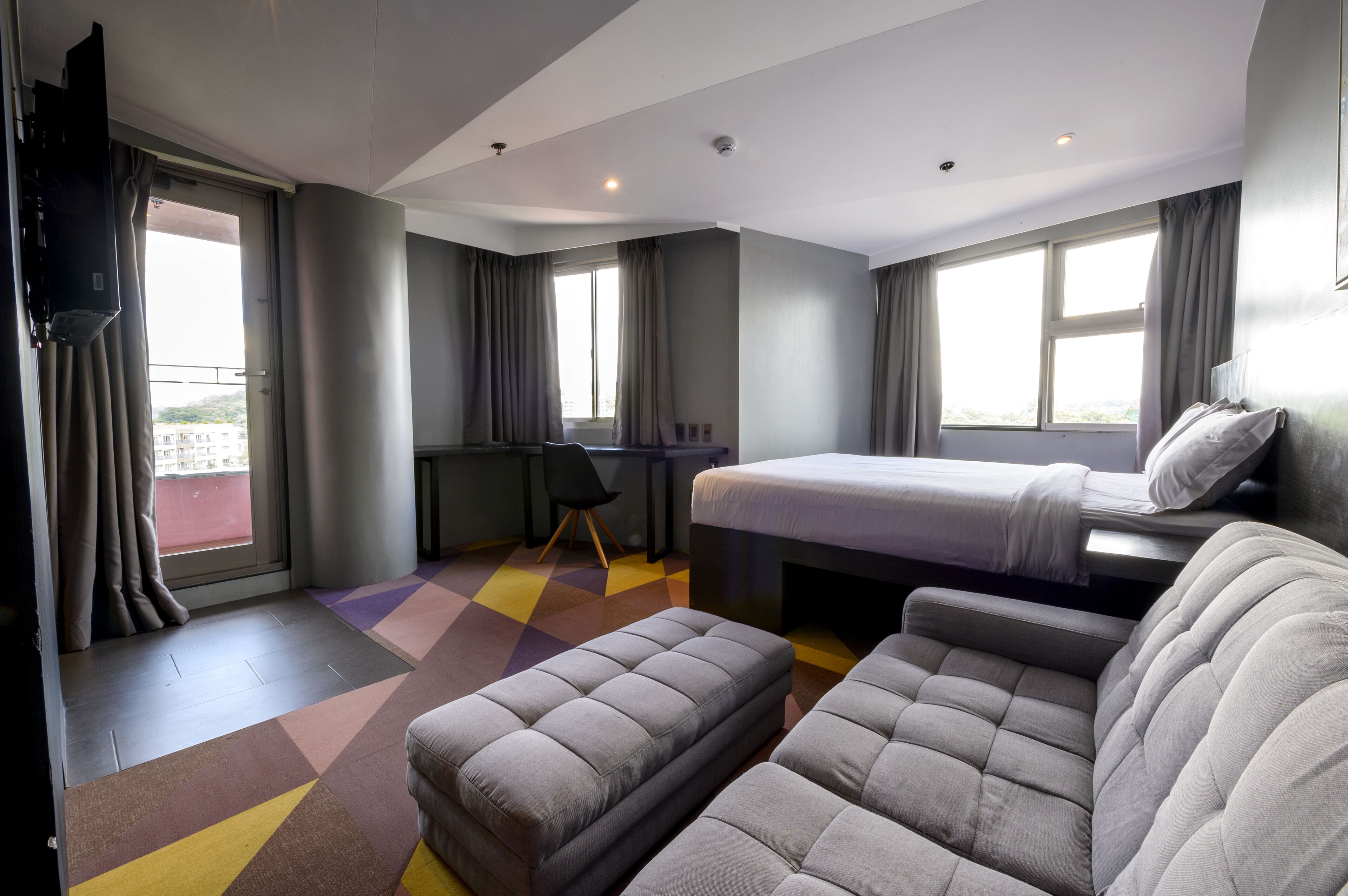 fox room | in-room safe, desk, laptop workspace, iron/ironing board