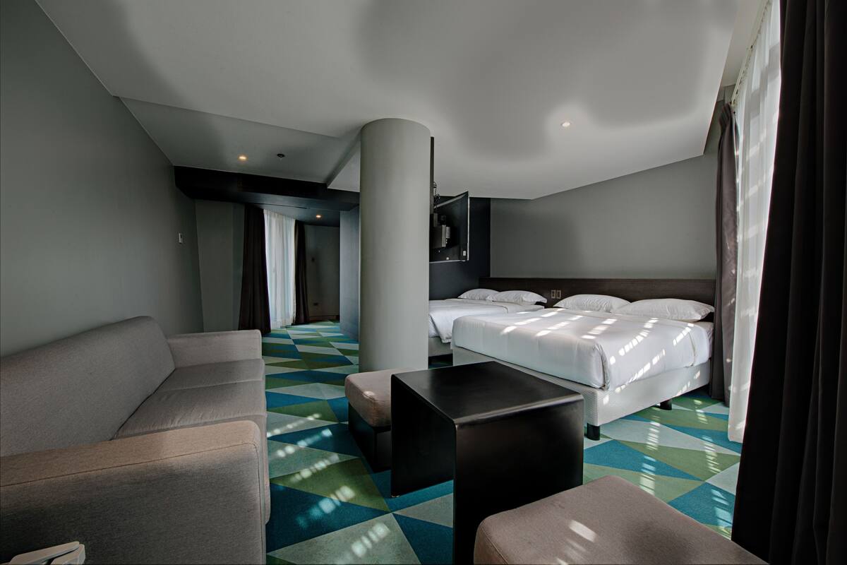 Panda Room | In-room safe, desk, laptop workspace, iron/ironing board (on request)