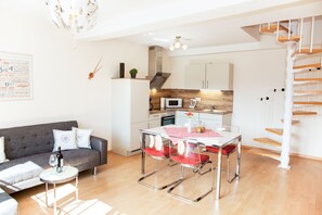 Smart TV, foosball, books, stereo