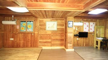 Coffee Master Room | Living area