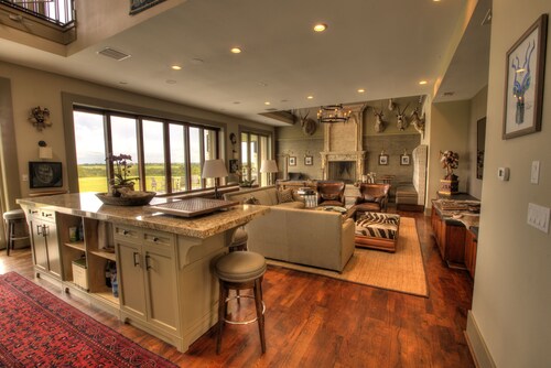 PermaVista Ranch & ResortExperience - ylellinen Texas Ranch