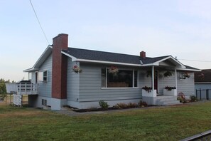 Exterior - Monkey Hill Farm at Deception Pass (Oak Harbor)