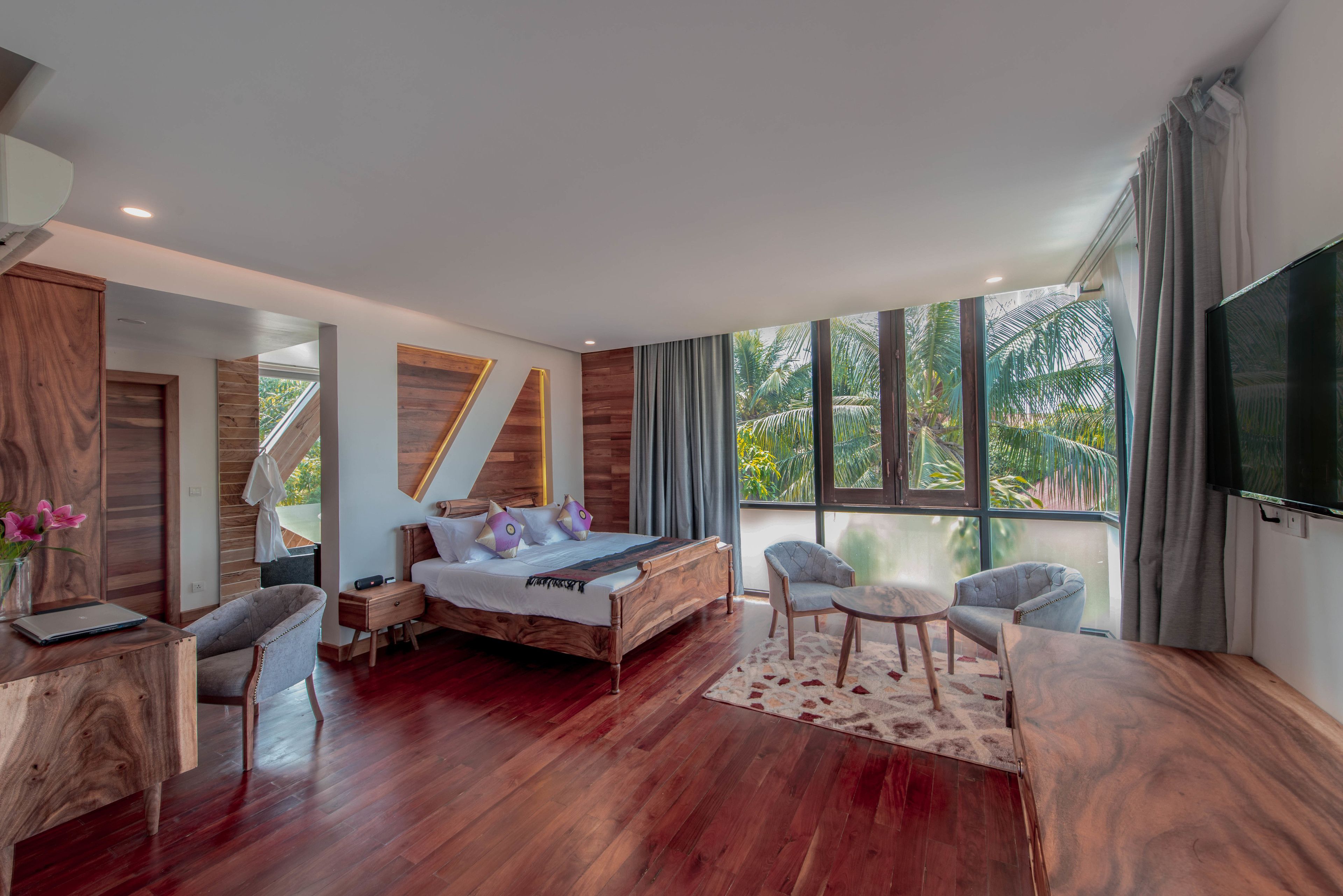 Luxury Villa, 2 Bedrooms, Private Pool, Poolside (3 Floors) | 2 bedrooms, down comforters, desk, soundproofing