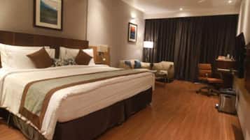 Minibar, in-room safe, desk, soundproofing