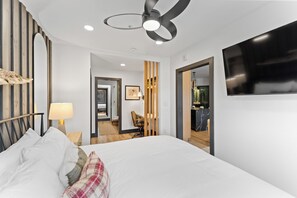 2 bedrooms, premium bedding, iron/ironing board, free WiFi - Condo In the Heart of River Run w/ Village Views & Short Walk to Gondola! (Keystone)