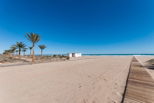 Platja a a prop