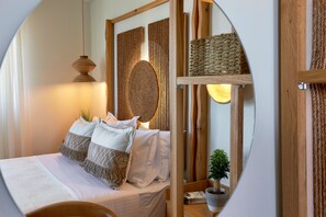 3 chambres, coffres-forts dans les chambres, bureau