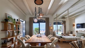 Dining - Villa Erato / Private Paradise with heatable Pool &   Sea View. (Koutouloufari)