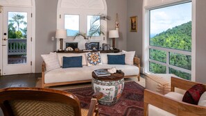 テレビ、DVD プレーヤー、書庫、ステレオ