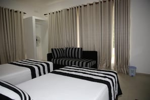 1 bedroom, in-room safe, desk, soundproofing