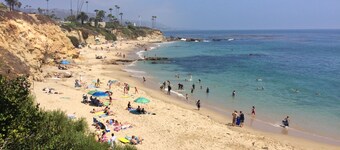 Charming Downtown Laguna Beach Cottage-beach across street/town 1 block