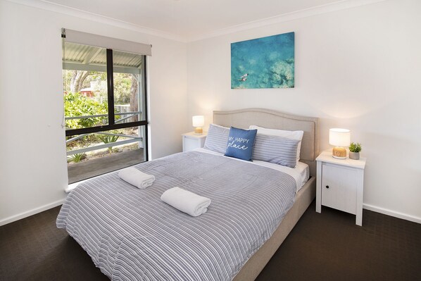 4 bedrooms, desk, iron/ironing board, travel cot