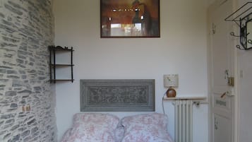 Doppelzimmer (La Mine Bleue) | 1 Schlafzimmer, individuell dekoriert, individuell eingerichtet